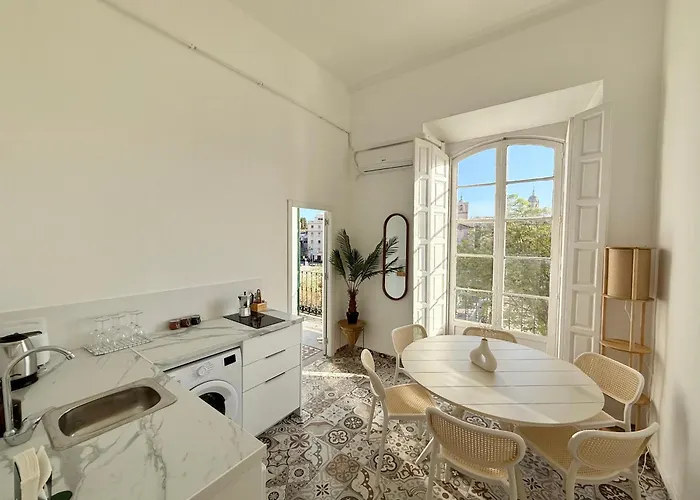 La Merced Views I Boutique